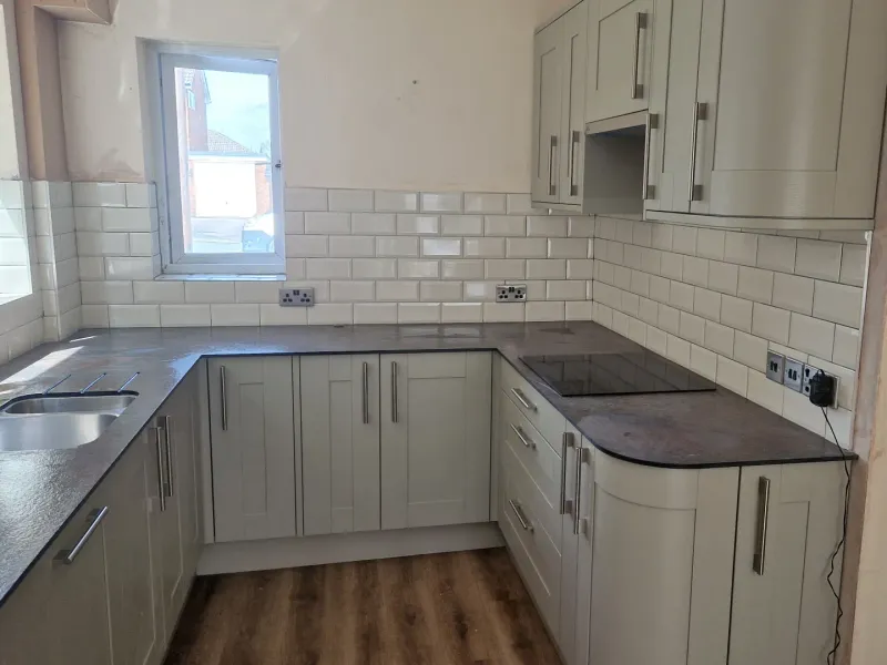 Classic metro tile kitchen installation